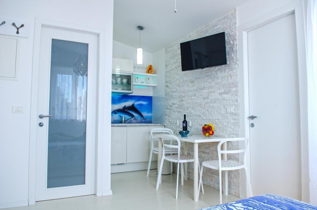 Villa Mmm Vantacici Exterior foto